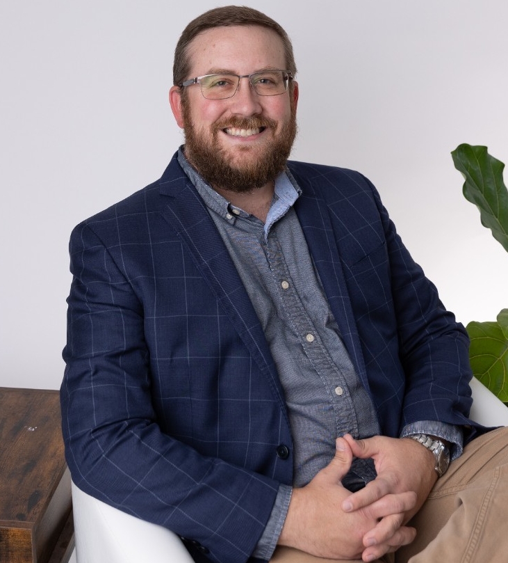 Nick Ernest Headshot