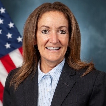 Yvonne Dicristoforo headshot